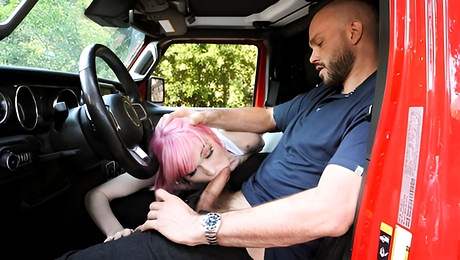 Lucky Dude Picks Up Ts Hitch Hiker And Fucks Her 2